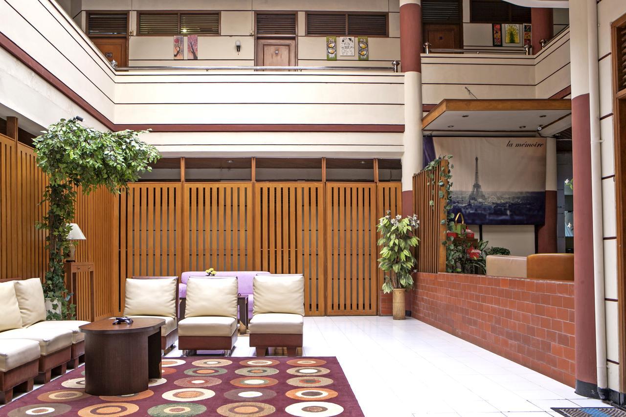 Reddoorz Plus @ Sukamulya Pasteur 2 Bandung Ngoại thất bức ảnh